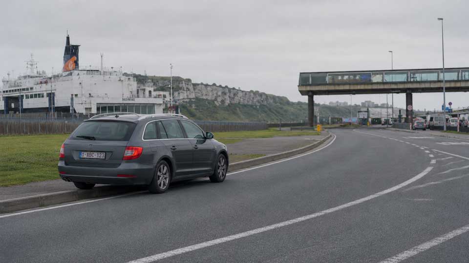 Illustration for: Can I bring my own foreign-registered car to Britain?